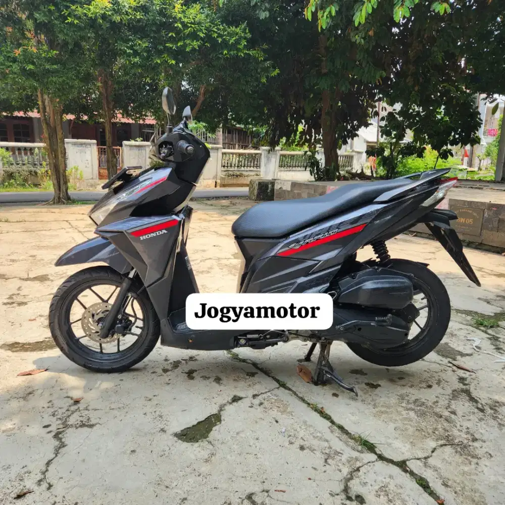 Honda Vario 125 CBS tahun 2017 cash & credit