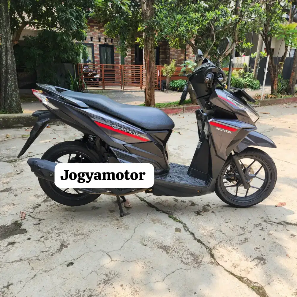 Honda Vario 125 CBS tahun 2017 cash dan credit