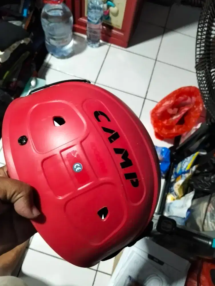Jual helm gondola merek camp