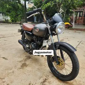 Kawasaki w175 tahun 2018