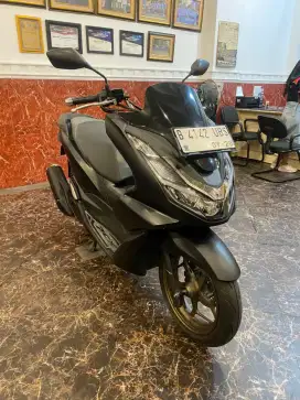 SALES IMA DP 1 JT HONDA PCX 160 ABS 2023 LIKE NEW . SYARAT KTP DAN KK