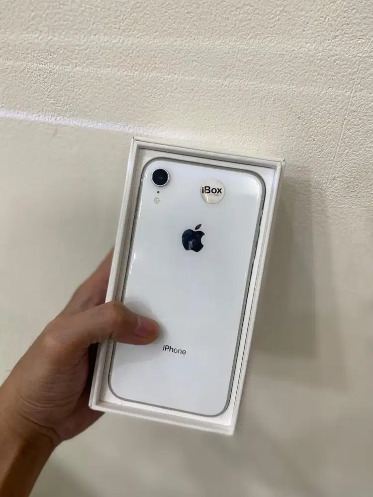 Iphone xr 128 ibox putih