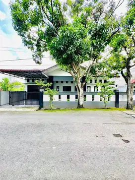 RUMAH LUAS DALAM KOMPLEK PONDOK SURYA