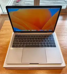 Macbook Pro 13” A1708 2017 Corei5 16GB 1TB Grey