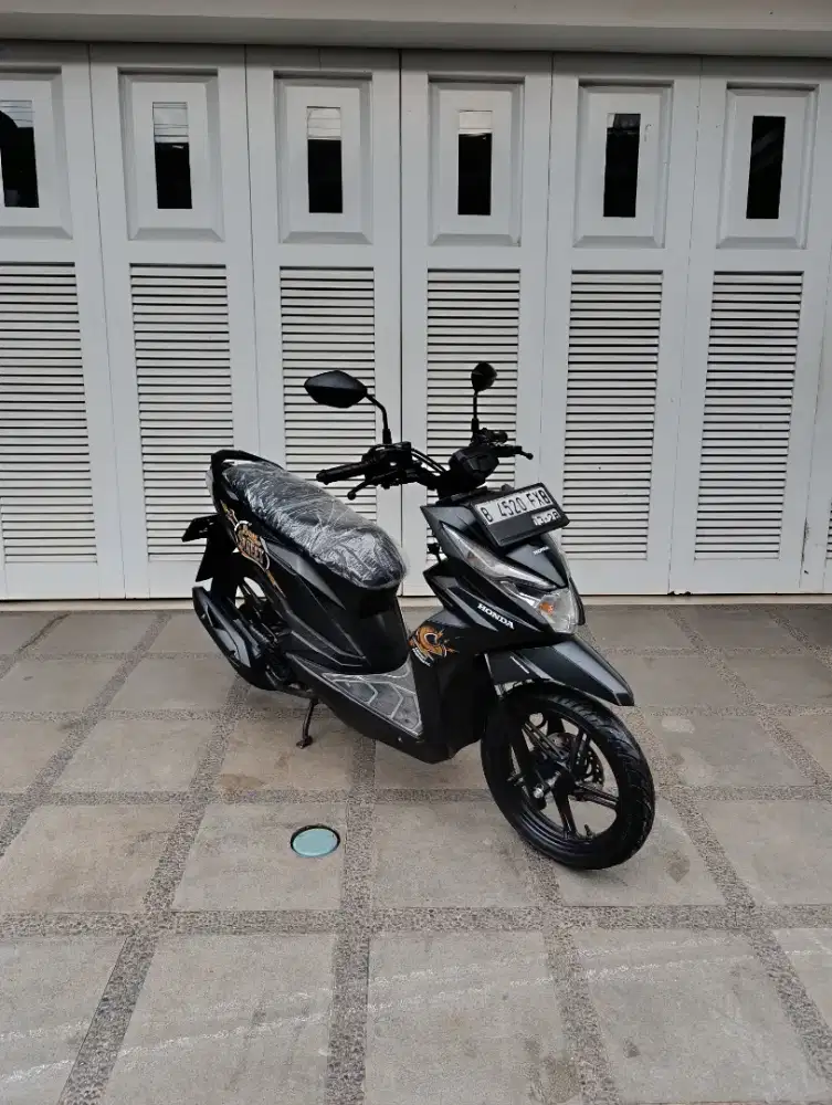 Bissmillah dijual motor Honda beat street 2019 istimewa