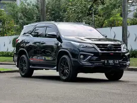 Fortuner VRZ TRD 2.4 A/T 2020