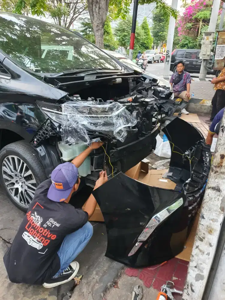 Dibutuhkan tenaga teknisi variasi mobil
