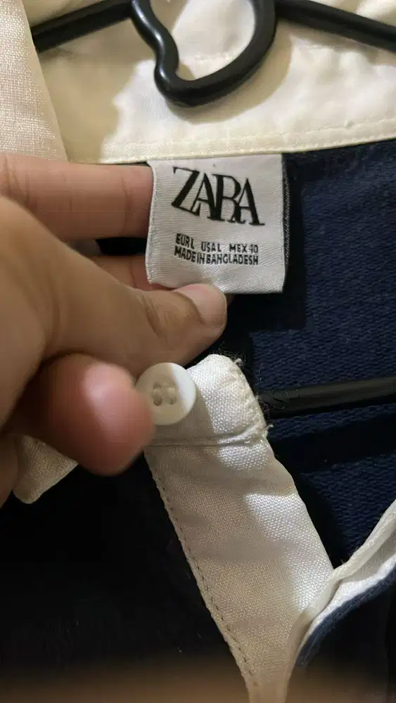 Kaos kerah Zara