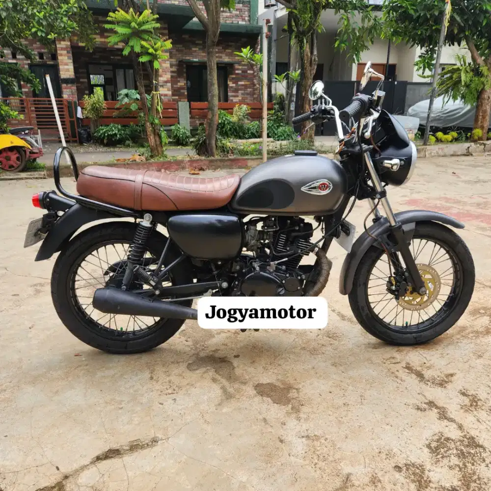 Kawasaki w175 tahun 2018 cash dan credit