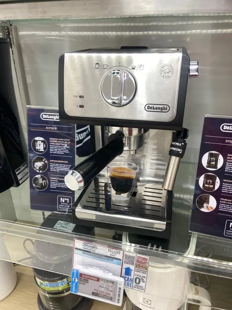DeLonghi coffee maker