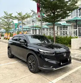 HONDA HRV TIPE SE SPECIAL EDITION TAHUN 2023 WARNA HITAM METALIK A/T