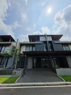 Dijual Cepat Rumah Baru Gress District 9 Citraland Utama Surabaya