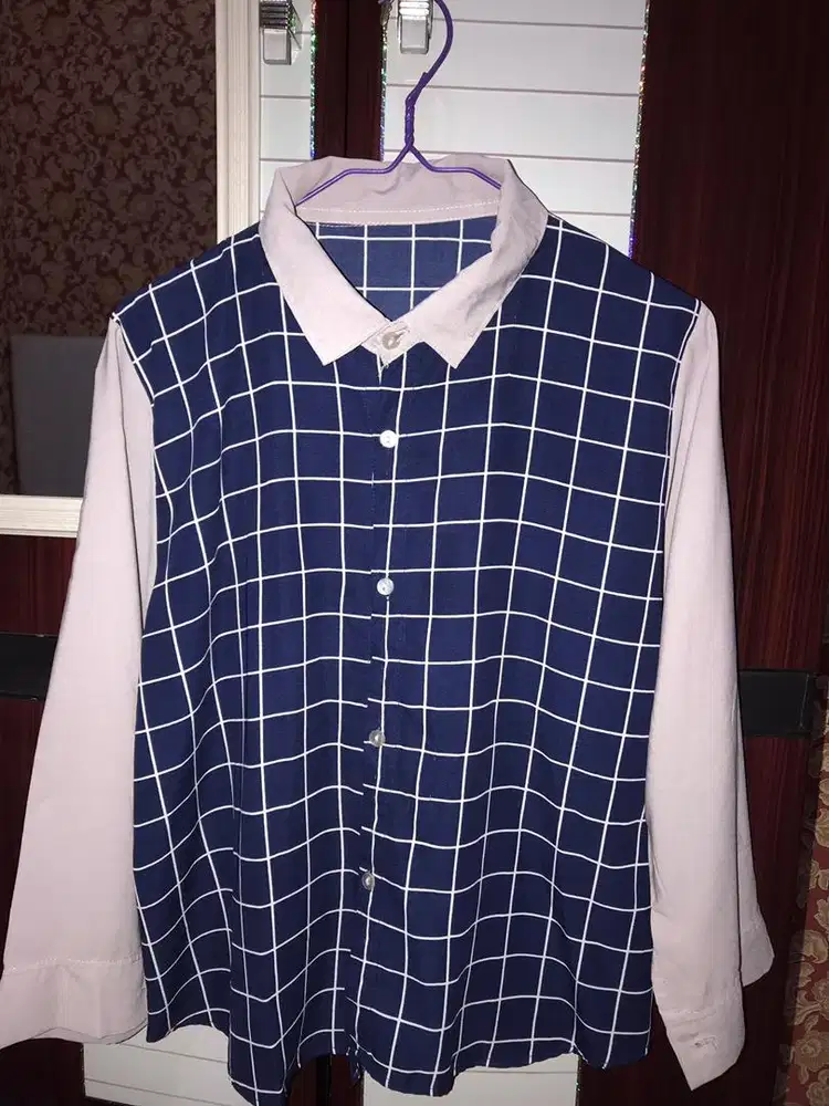 Baju kemeja wanita