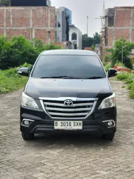 Kijang innova 2.0 V AT 2014 (low km 50rb)