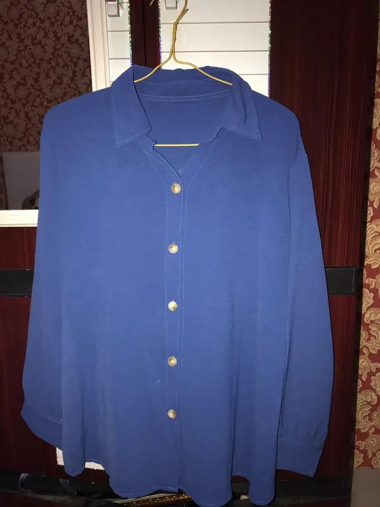 Baju kemeja polos wanita