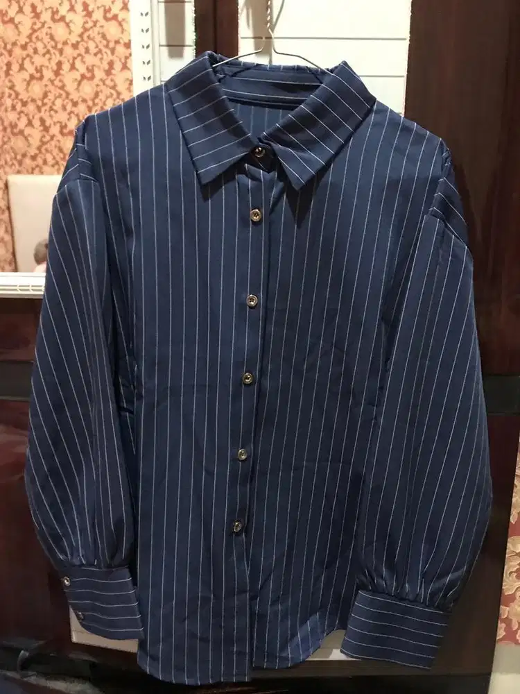 Baju kemeja formal wanita