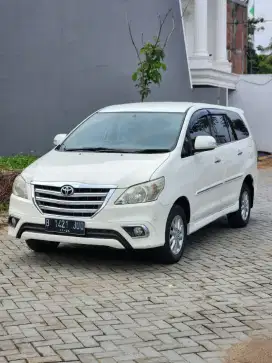 Kijang innova 2.5 V AT diesel 2015 (full ori)