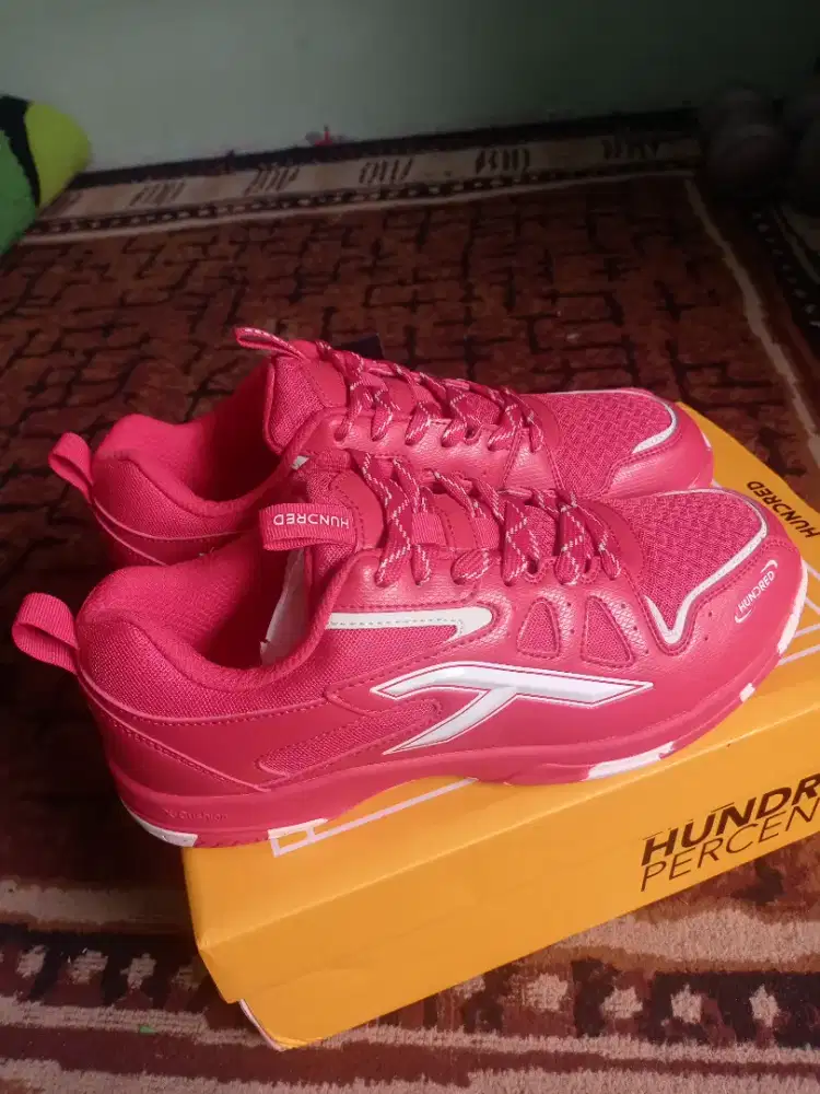 Hundred xoom 2 original baru