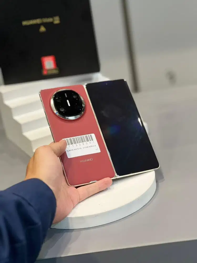 Second Huawei Mate X6 12/512 GB
