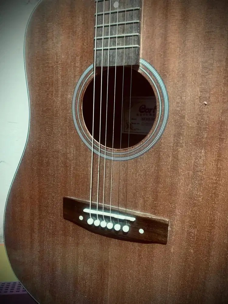 Jual Gitar Akustik Kondisi Mulus Like New! Bisa Nego!