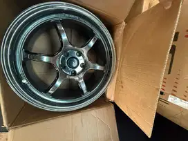 Velg R18 FL Black Crome