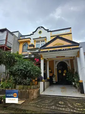 Dijual Rumah 2 Lantai Siap Huni Di Legenda Wisata Cibubur