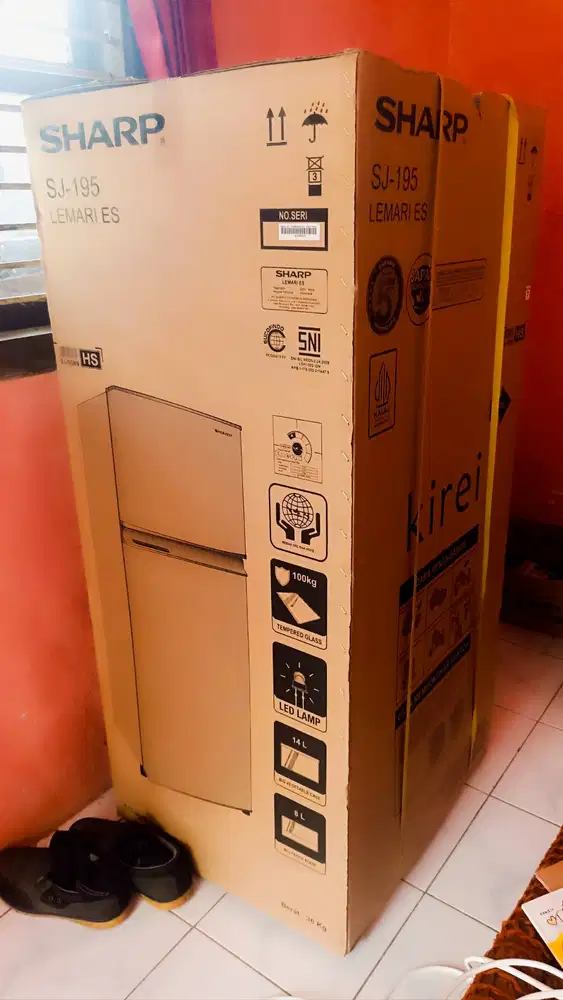 Dijual lemari es 2 pintu Sharp SJ-195mn HS