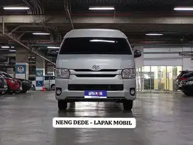 Toyota Hiace Commuter 2.5 Manual (16 Seat) 2022