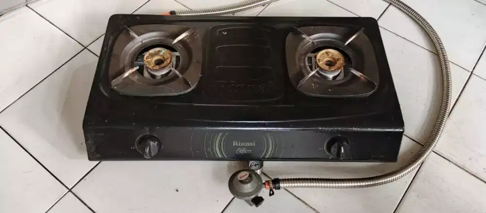 Kompor 2 tungku + regulator RINNAI