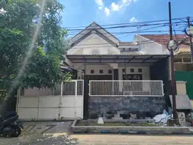 Puri lidah Kulon indah siap Huni dkt wiyung babatan