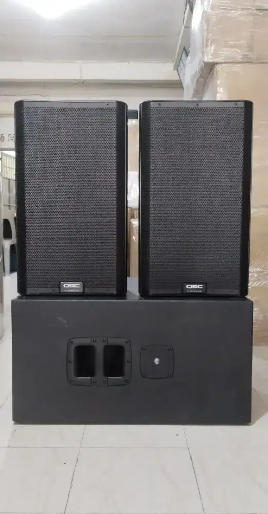 Di jual 1 Set Speaker QSC KS212C vs QSC K12.2