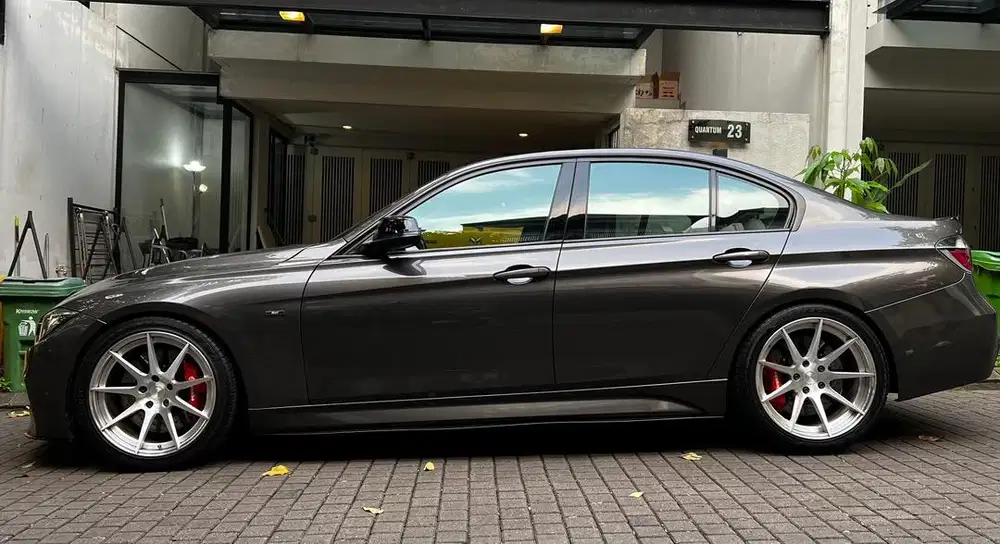 BMW 328i - Sport Edition (Havana Brown) 2013