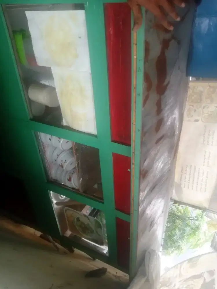 Jual gerobak mie beserta mangkok, panci