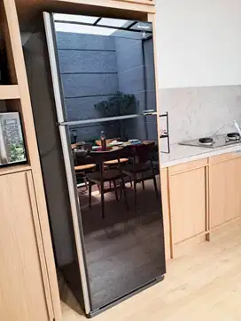 jual kulkas second 2 pintu sharp J TECH INVERTER lokasi karawaci
