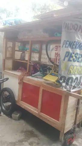 Grobak bisa buat mie ayam bakso, bubur, soto, dll