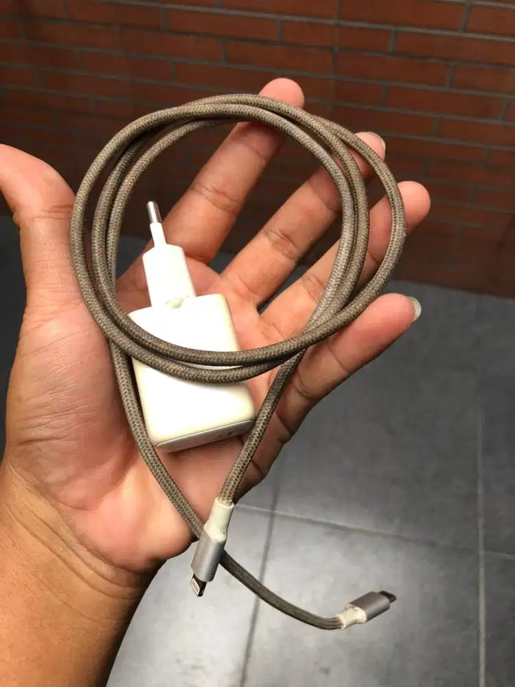Charger Iphone Ugreen MFI 20 W C to Lighning