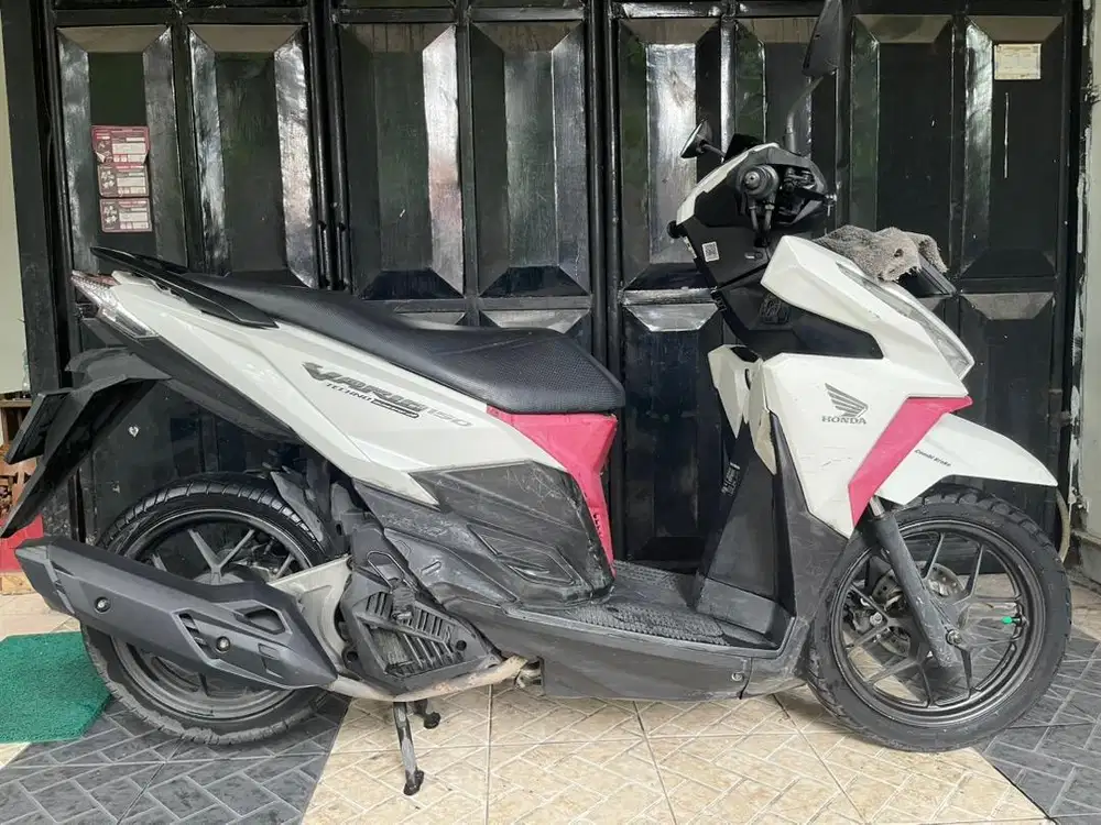 Vario 150 eSP ISS th 2016 Putih Merah
