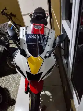 Jual Yamaha R15M km rendah