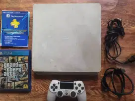 Playstation 4 slim
model cuh-2016A hdd500gb normal semua