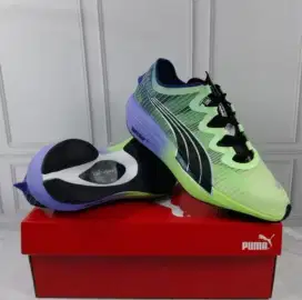 Sepatu puma plat karbon elite 3