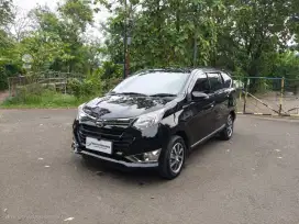 DP 2 Juta SIGRA R DLX AT 2017 HITAM