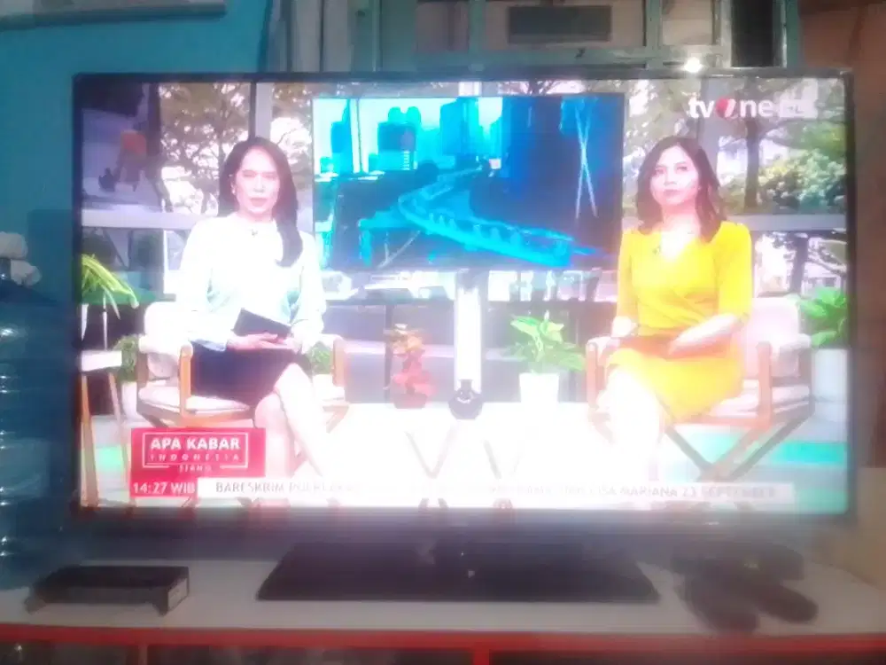 Jual tv led Samsung 48in analog+stb kondisi normal