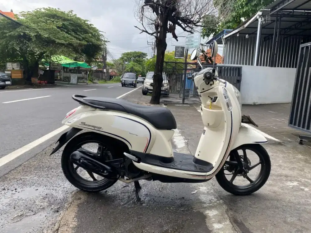 Scoopy 2014 cream Deva motor
