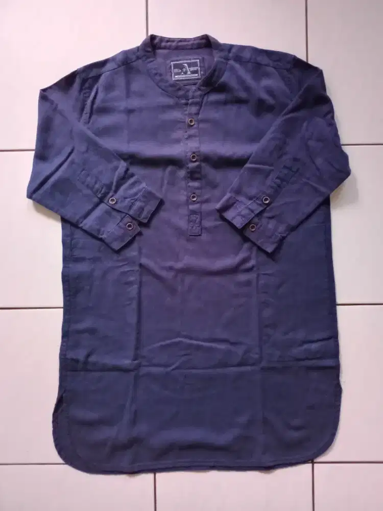 Baju Koko Anoali Clothing (Preloved)