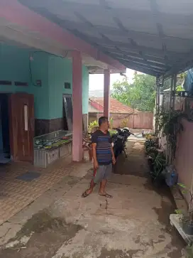 Jual rumah 2 tingkat, +50m tanah harga 370jt nego.