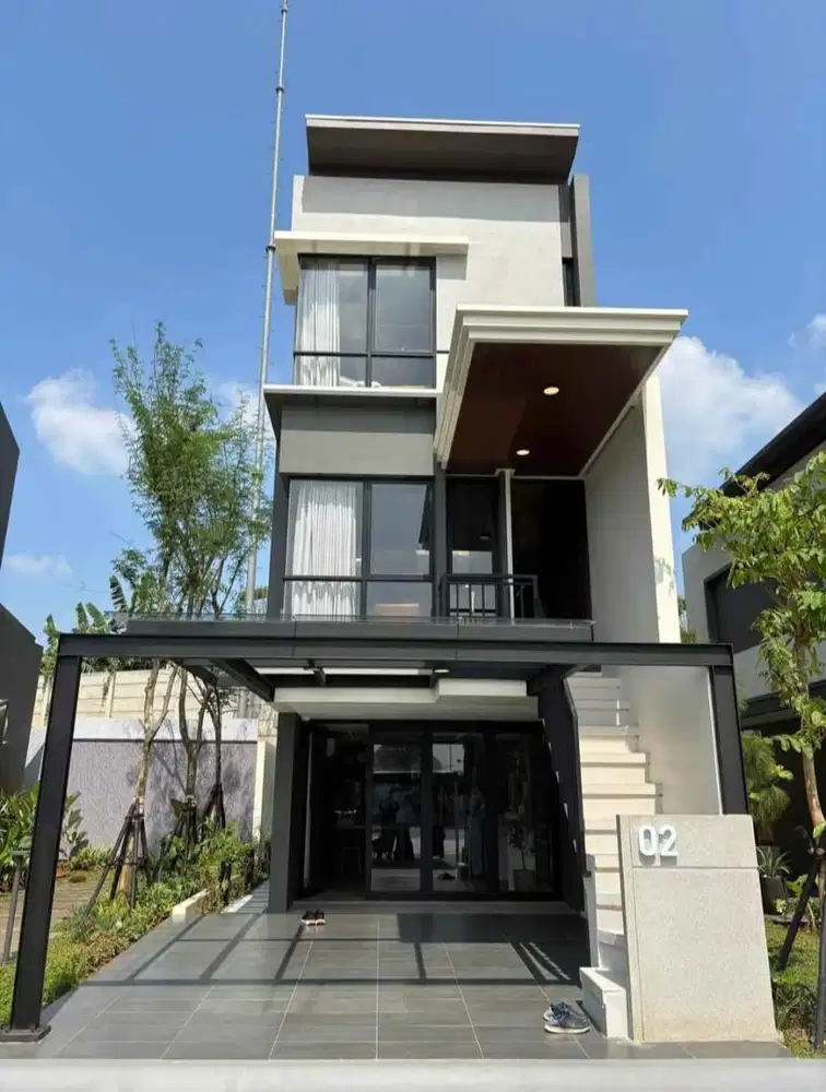 Rumah mewah 3 lantai