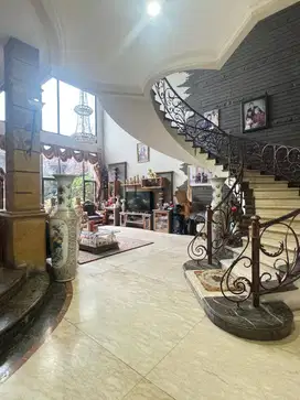 Dijual Rumah Mewah Mekarwangi Bandung Siap Huni