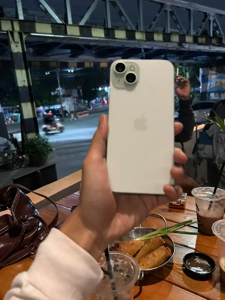 Iphone 15 plus 128gb second like new