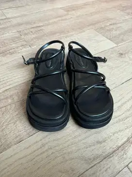 Strap sendal Charles & keith / sepatu c&k
