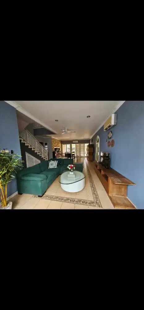 Disewakan rumah lokasi strategis, design estetik, dan full furnished